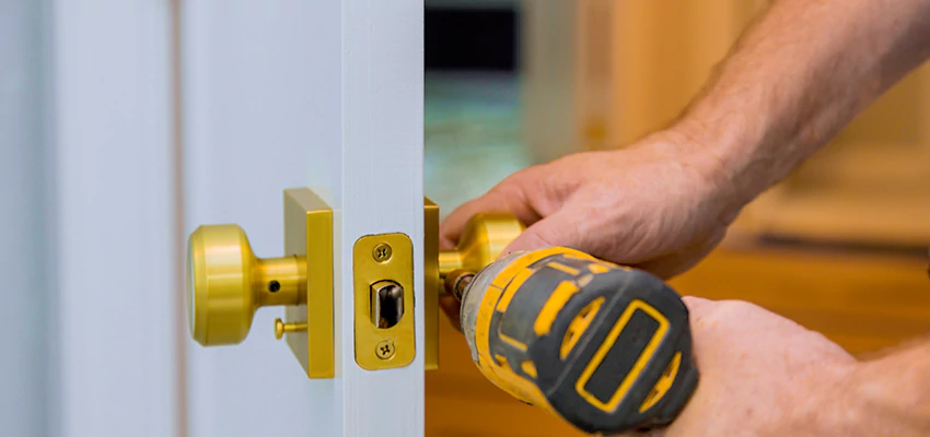 Local Locksmith For Key Fob Replacement in Vandenberg Village, California