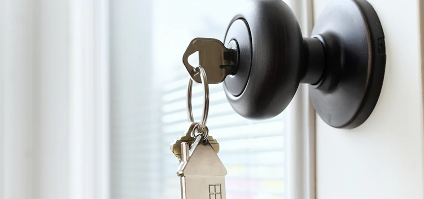 Bifold Door Knob Replacement in Vandenberg Village, California