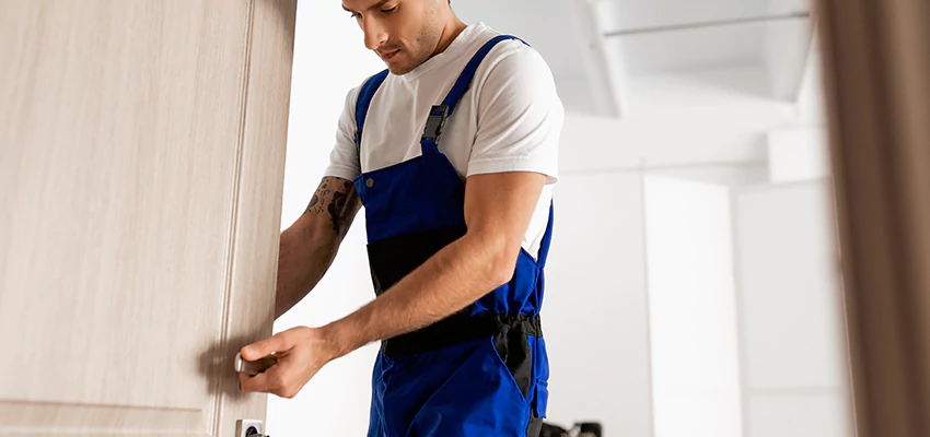 Car Lock Repair And Installation Expert in Vandenberg Village, CA