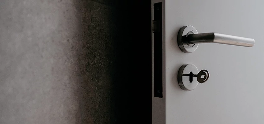 Front Door Handle Repair And Installation in Vandenberg Village, CA